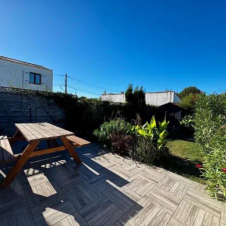 4 Pièces 6 Couchages Saint Pierre D'oleron Spo000-048 Villa *